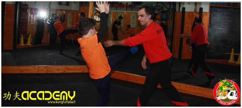 Kung Fu Academy Caserta di Sifu Mezzone Wing Chun Tjun, Ving Tsun Kung Fu Bambini difesa personale Accademia nazionale Italia scuola di taiji sanda chi kung www.kungfuitalia.i (2)